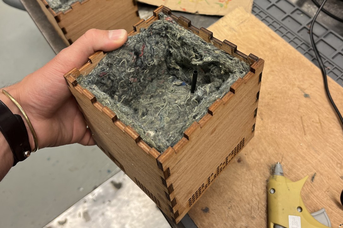 inside-speaker-foam
